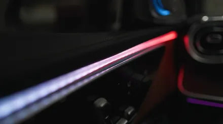 벤츠 신형 C클래스 실내 엠비언트 풀 세팅! 엑티브 엠비언트/부메스터 무빙 트위터/부메스터 엠비언트 커버/ W206