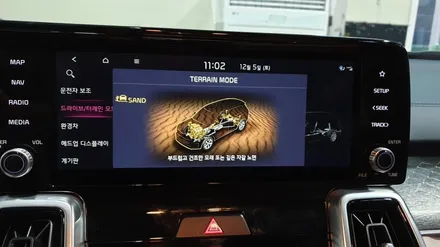 쏘렌토MQ4 순정 엠비언트 시공과 4륜조그다이얼 2열터치센싱 시공 by 라인튜닝