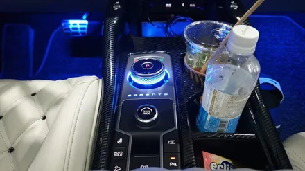 MQ4 하이브리드에 순정엠비언트 확장시공, 그레이라 더욱 잘 어울려요^^