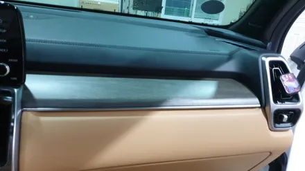 쏘렌토MQ4 대쉬보드만 순정엠비언트 시공과 근접도어모듈과 엠비언트 가변색상 모듈 장착