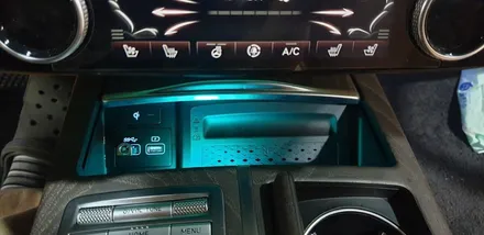 디올뉴G80(RG3) 순정 내캐치엠비언트, 무선충전엠비언트, 고스트도어 시공!!! by 라인튜닝