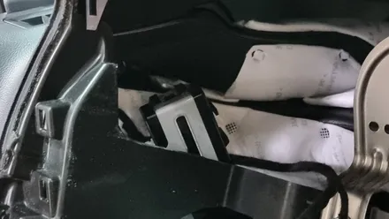 쏘렌토MQ4 대쉬보드만 순정엠비언트 시공과 근접도어모듈과 엠비언트 가변색상 모듈 장착