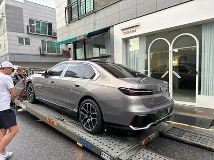 서울 양천구 랩핑 bmw i7 듀오톤 랩핑(비닐프로그 페인트블랙) / 서울 양천구, 강서구, 목동