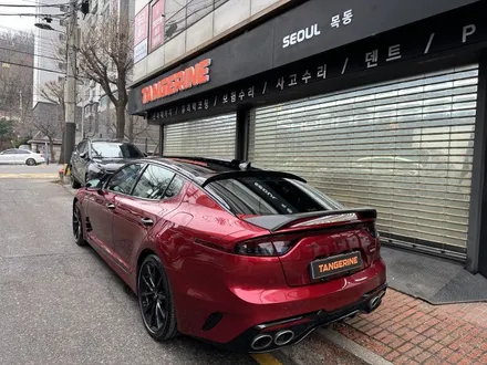 서울 양천구 랩핑 기아 스팅어 비닐프로그라즈베리 레드 전체랩핑&전체크롬죽이기 / 서울 양천구, 강서구, 목동