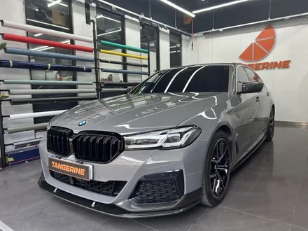 서울 양천구 랩핑 bmw g30 5시리즈 비닐프로그 라즈베라레드 전체랩핑&울트라핏 문라이트 라이트 ppf / 서울 양천구, 강서구, 목동