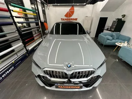 서울랩핑 bmw g60 5시리즈 그릴 랩핑(비닐프로그 하이글로시블랙) / 서울 양천구, 강서구, 목동