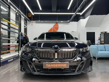 서울 양천구 랩핑 bmw g60 520i 그릴 비닐프로그 페인트블랙 랩핑 / 서울 양천구, 강서구, 목동