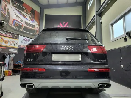 Audi Q7 JSR 사각 머플러팁 커스텀 장착 기존 배기팁 이탈 일산 튜닝샵 아즈펙토 / 고양 일산동구