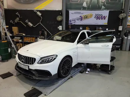 벤츠 C63 AMG 엠비언트 패키지 업그레이드 실내 인테리어 감성업 작업 / 고양 일산동구