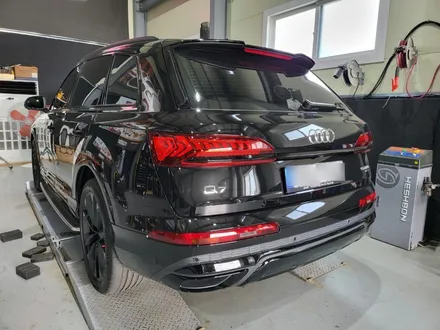 Audi Q7 55TFSI SQ7 디퓨져 머플러팁 블랙패키지 더욱 멋진 리어뷰 경기 고양 일산 파주 AZ퍼포먼스 / 고양 일산동구