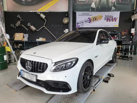 벤츠 C43 AMG W205 엠비언트 패키지 더욱 화려한 실내 인테리어 효과 일산 아즈펙토 / 고양 일산동구