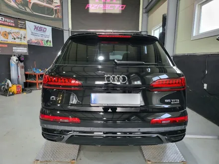 Audi Q7 55TFSI SQ7 디퓨져 머플러팁 블랙패키지 더욱 멋진 리어뷰 경기 고양 일산 파주 AZ퍼포먼스 / 고양 일산동구
