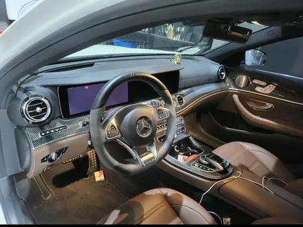 벤츠 E63 AMG E클래스 엠비언트 패키지 AZ퍼포먼스 일산 파주 / 고양 일산동구