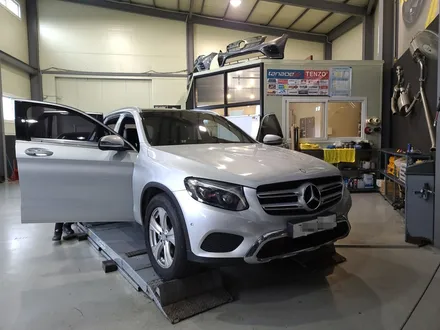 GLC 220d 웨건 64컬러 엠비언트 순정형타입 국내 최저가 / 고양 일산동구