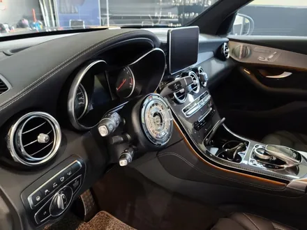 벤츠 GLC63amg 커스텀 카본핸들 신형타입 +신형에어백 일산 아즈펙토 / 고양 일산동구