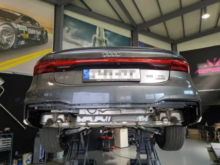Audi A7 신형 S7스타일 카본수전사 디퓨져 와 머플러팁 / 고양 일산동구
