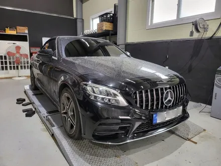 벤츠 C200 카브리올레 JSR커스텀 가변배기 63AMG 디퓨져 머플러팁 GT세로그릴 한번에 작업이 가능한곳 일산 튜닝샵 아즈펙토 / 고양 일산동구