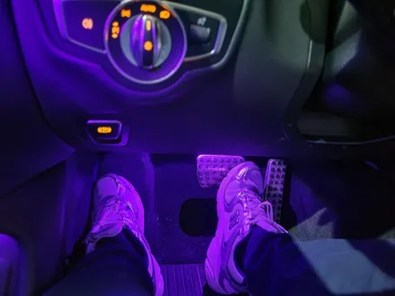 벤츠 C63AMG 쿠페 엠비언트 패키지 제품으로 실내 인테리어 업그레이드 더욱 완벽한 AMG차량 탄생 경기 북부 일산 아즈펙토 / 고양 일산동구
