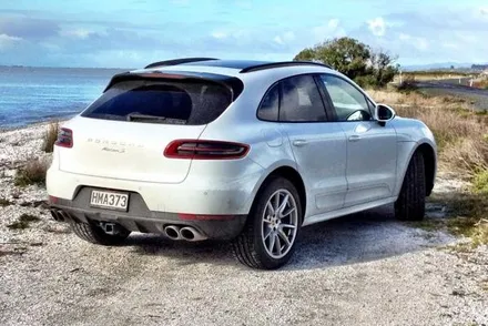 포르쉐 마칸 카본 사이드 블레이드 / PORSCHE MACAN CARBON SIDE BLADE / 포르쉐 마칸 카본 파츠 / 서울 송파
