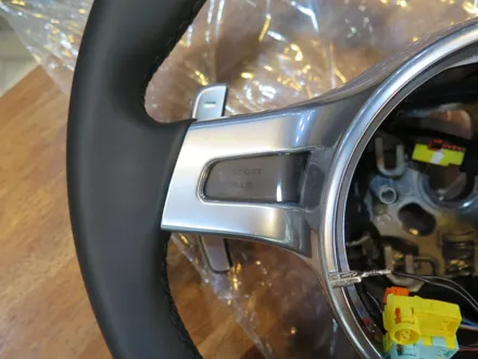 PORSCHE SPORTS Steering wheel 포르쉐 스포츠 스티어링 휠 (핸들) / 서울 송파