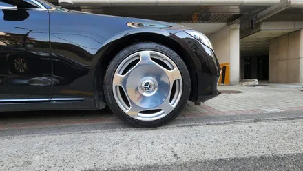 W223 벤츠 S클래스 S350D에서 S580 마이바흐 튜닝 완료! [ 바디킷 / 휠 / 엠블럼 세팅 ] / 서울 송파