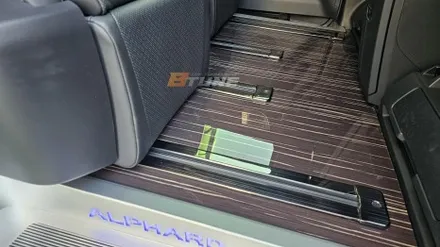 도요타 알파드 하이브리드 인테리어 튜닝 LED 도어실 / 바닥 패턴 마감재 [ 서울 / 부산 튜닝샵 ] / 송파, 하남, 강동