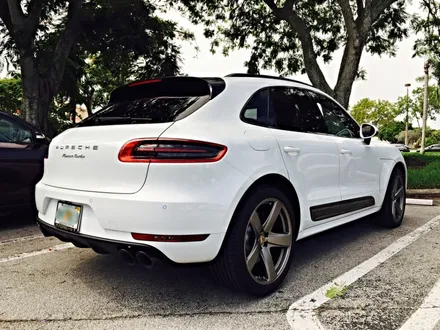 포르쉐 마칸 카본 사이드 블레이드 / PORSCHE MACAN CARBON SIDE BLADE / 포르쉐 마칸 카본 파츠 / 서울 송파