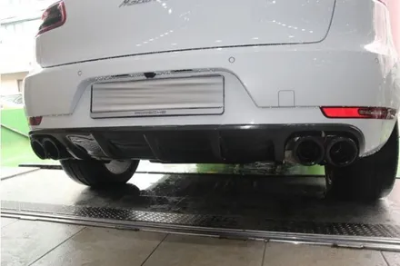 포르쉐 마칸 카본 리어 디퓨저 / PORSCHE MACAN Carbon Rear Diffuser / 포르쉐 마칸 카본 디퓨져 / 서울 송파
