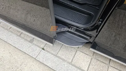 도요타 알파드 전동사이드스텝 세팅 완료! 정품형 슬라이딩 자동발판 [ 서울 / 부산 전동스텝 튜닝샵 ] / 서울 송파