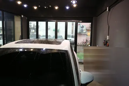 파츠 하나로 이미지를 확 변화시켜줄 아이템이죠! 포르쉐 카이엔 실버 루프 레일 장착! / 서울 송파