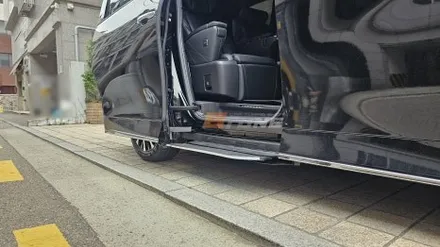 도요타 알파드 전동사이드스텝 세팅 완료! 정품형 슬라이딩 자동발판 [ 서울 / 부산 전동스텝 튜닝샵 ] / 서울 송파