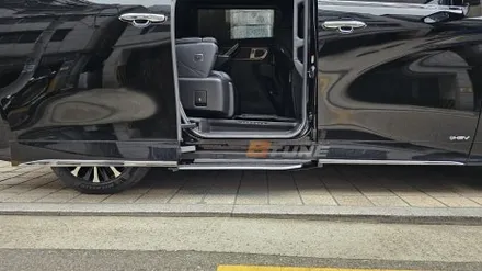도요타 알파드 전동사이드스텝 세팅 완료! 정품형 슬라이딩 자동발판 [ 서울 / 부산 전동스텝 튜닝샵 ] / 서울 송파