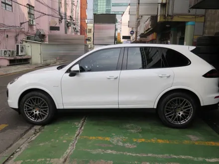 포르쉐 뉴 카이엔 전동식 사이드 스텝 장착! / 서울 송파