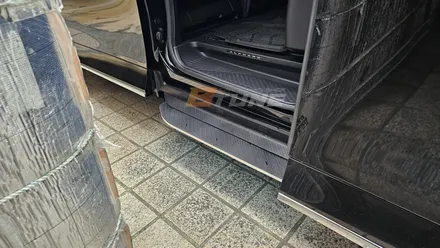 도요타 알파드 전동사이드스텝 세팅 완료! 정품형 슬라이딩 자동발판 [ 서울 / 부산 전동스텝 튜닝샵 ] / 서울 송파