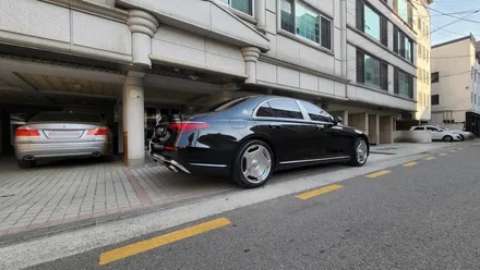 W223 벤츠 S클래스 S350D에서 S580 마이바흐 튜닝 완료! [ 바디킷 / 휠 / 엠블럼 세팅 ] / 서울 송파