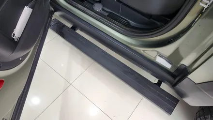 랜드로버 디펜더 90 정품형 전동사이드스텝 스포일러 블랙팩 튜닝 완료! / 110 모델도 전동스텝 등 가능합니다! / 송파, 하남, 강동