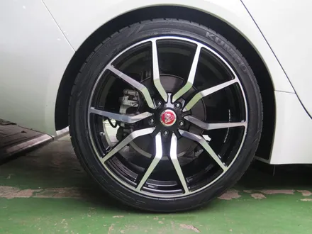 재규어 F-type SVR 마엘스트롬 디자인 19인치 휠 장착 / 서울 송파