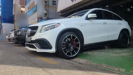 GLE 63 AMG 22인치 휠 브라부스 모노블럭 Z를 장착하였습니다. / 서울 송파