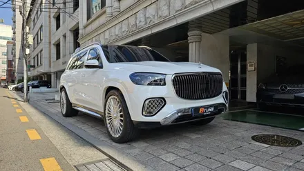 벤츠 GLS 600 마이바흐 전기형에서 후기형 페이스리프트 개조 완료! [ 신형 앞범퍼 / 테일램프 서울 / 부산 튜닝샵 ] / 서울 송파