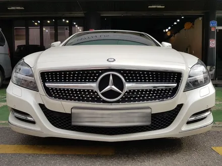 W218 전기형 벤츠 CLS 다이아몬드 그릴 장착!! / 서울 송파