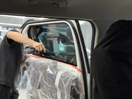 울산 레이노, 반사도 참 잘 뽑아서 EV3랑 너무 잘 어울림 / 울산 남구