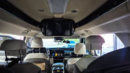 용인 카니발 하이리무진 천정모니터, 구글TV 셋탑으로 안드로이드 변신 / 용인 공세동