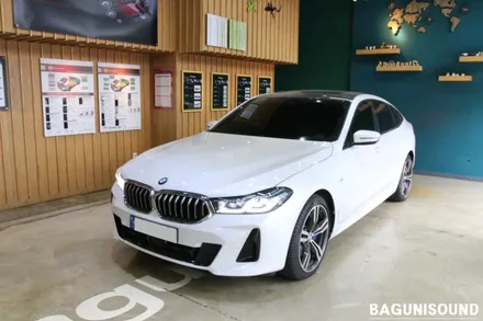 BMW 6GT 리어모니터 장착했습니다.
