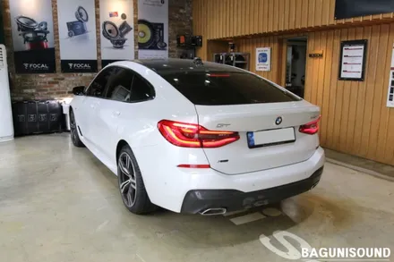 BMW 6GT 리어모니터 장착했습니다.