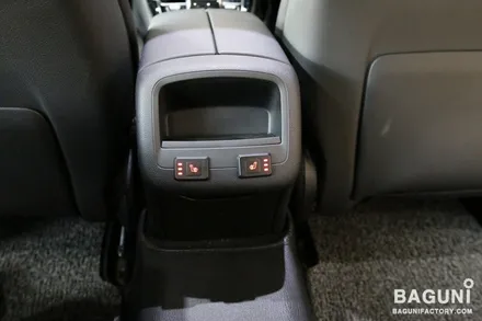 벤츠 C200d 뒷자리 디지털 열선시트로 올 겨울을 따뜻하게!!