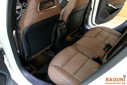 (출고 당일 방문) 벤츠 GLA 220D 프리미엄 뒷자리 디지털 열선시트