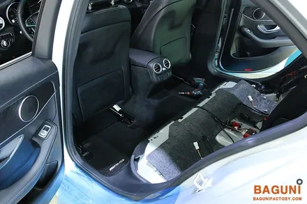 벤츠 C250D (순정 폴딩시트) 뒷자리 디지털 열선시트