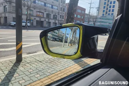 BMW G83 M4 컴패티션 컨버터블 LCI 2024년식 사이드미러 광각미러로 교체