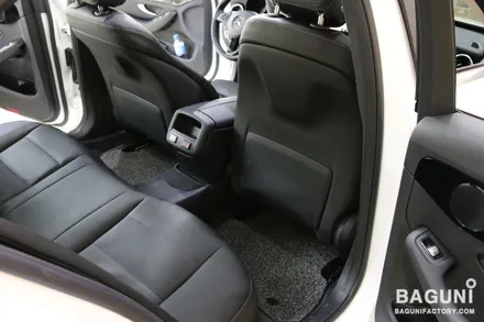 벤츠 C200d 뒷자리 디지털 열선시트로 올 겨울을 따뜻하게!!