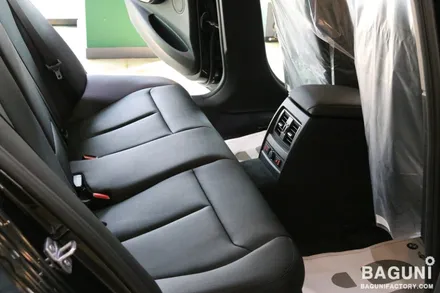 F30 320D 고객인도전 차량의 뒷자리 디지털 열선시트 시공기 [동대문구 BMW 시트 튜닝 바구니팩토리]